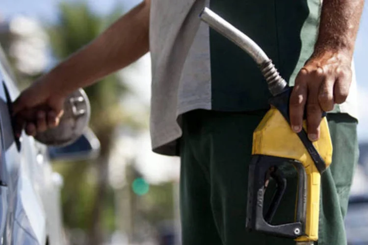 
	Posto da Petrobras: Costa foi demitido da diretoria de Abastecimento logo ap&oacute;s Maria das Gra&ccedil;as Foster assumir a presid&ecirc;ncia da Petrobras, em 2012
 (Dado Galdieri/Bloomberg)
