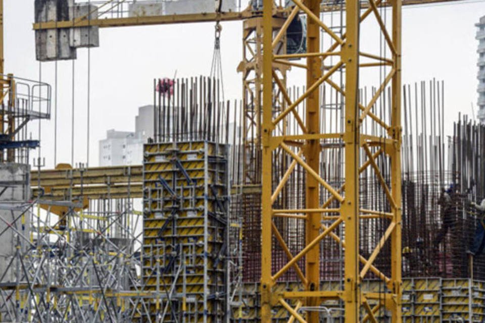 Construtoras recebem da União R$ 2,5 bilhões ao ano