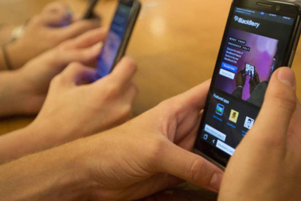 BlackBerry processa empresa do apresentador do American Idol