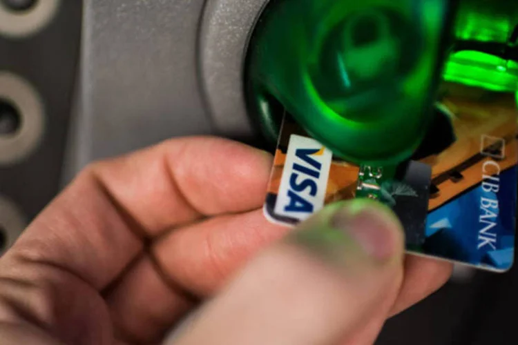 Maiores gastos com cartões: receitas operacionais da Visa subiram 17 por cento, para 3 bilhões de dólares (Akos Stiller/Bloomberg)