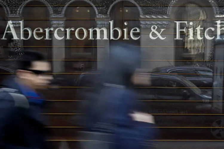 
	Loja da Abercrombie &amp; Fitch em Nova York: companhia disse que seus resultados podem cair ainda mais durante o trimestre atual
 (Scott Eells/Bloomberg)