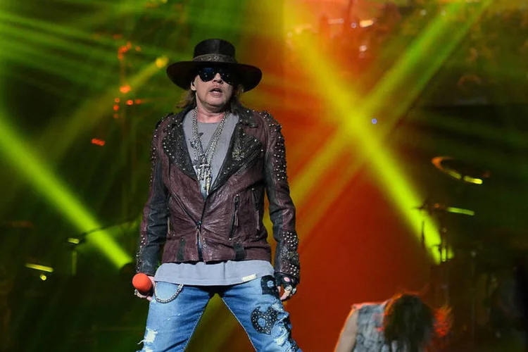 
	Axl Rose: cantor far&aacute; turn&ecirc; com AC/DC
 (Ethan Miller/Getty Images)