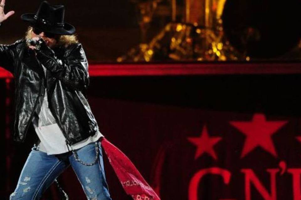 Axl Rose faz piada com dívida externa americana e elogia o Brasil