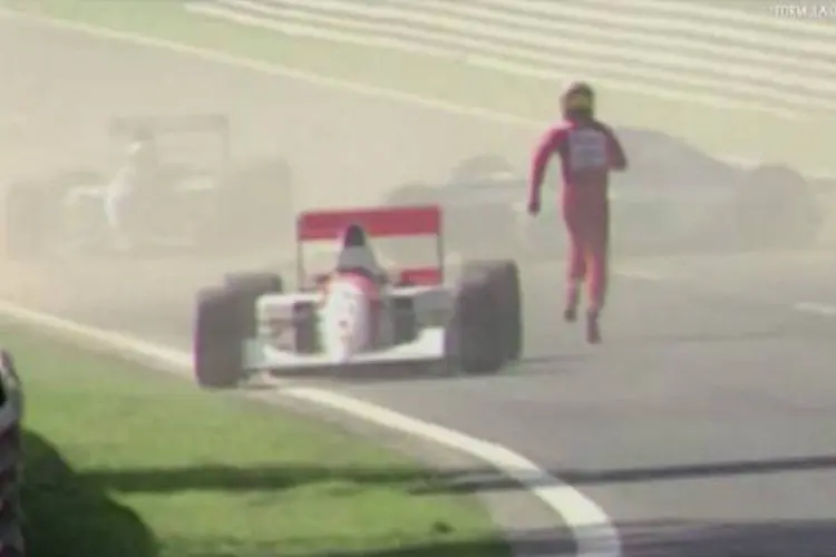 Heroísmo de Ayrton Senna em campanha da Allianz (Reprodução/Youtube)