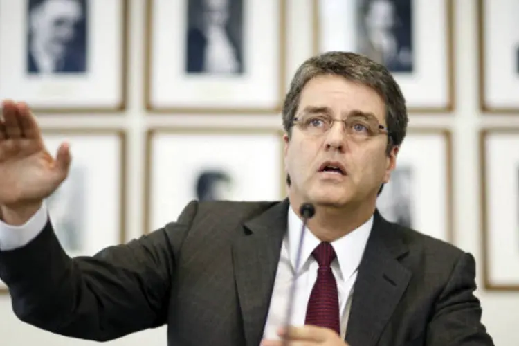 
	O brasileiro Roberto Azev&ecirc;do, novo diretor da OMC
 (REUTERS/Valentin Flauraud)