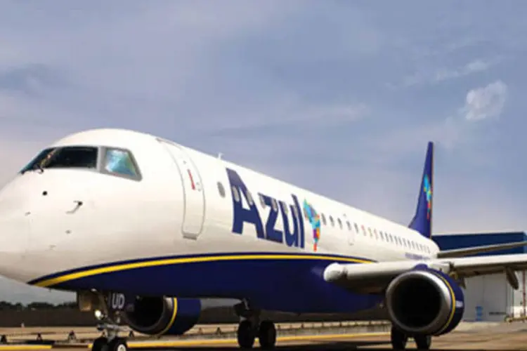 
	Azul: atualmente, a empresa det&eacute;m frota de 134 aeronaves e opera 860 voos di&aacute;rios, para 103 destinos, respondendo por 31% do total de decolagens do pa&iacute;s
 (Divulgação)