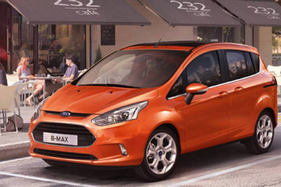 Ford mostra minivan B-MAX