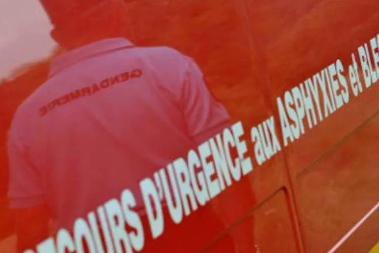 Ambulância do corpo de bombeiros na França (Thierry Zoccolan/AFP/AFP)