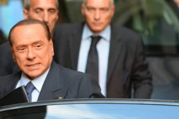
	Silvio Berlusconi:&nbsp;Berlusconi foi condenado no dia 1&ordm; de agosto de forma definitiva a uma pena de pris&atilde;o de quatro anos (reduzida a um) por fraude fiscal
 (AFP)