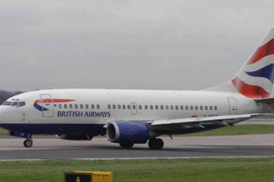 IAG sela acordo para compra da aérea britânica bmi