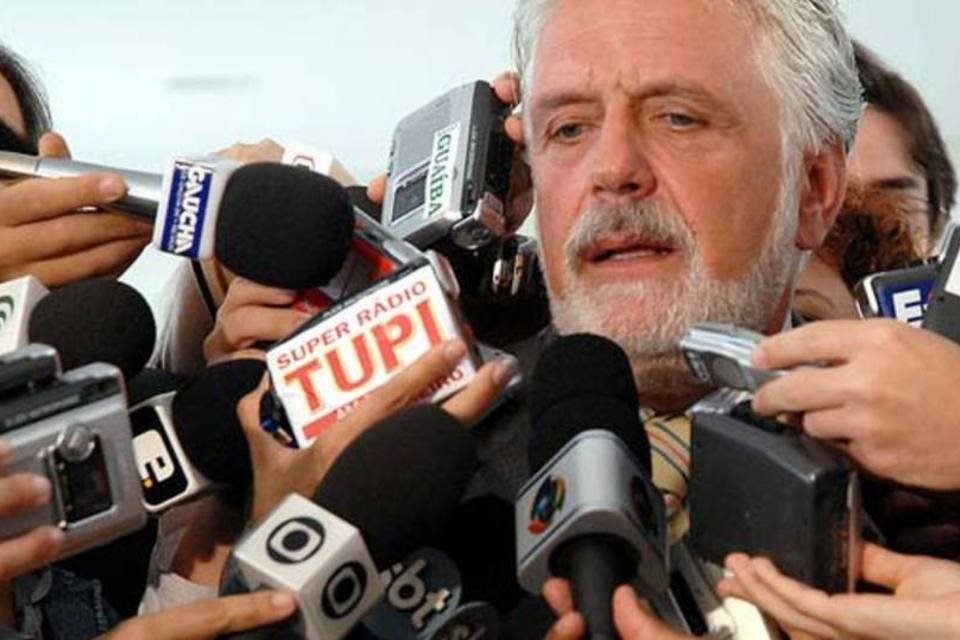 Jaques Wagner explica indicação de marido de Ideli Salvatti