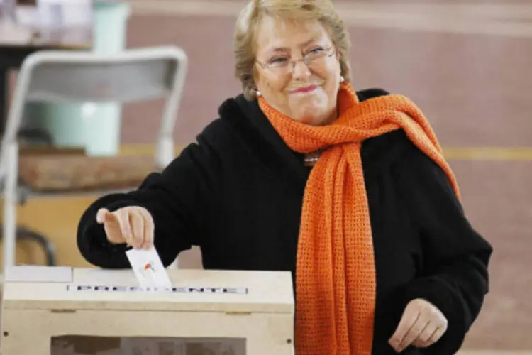 
	Ex-presidente do Chile Michelle Bachelet: candidata foi a primeira mulher a presidir o Chile, entre 2006 e 2010
 (REUTERS/Eliseo Fernandez)