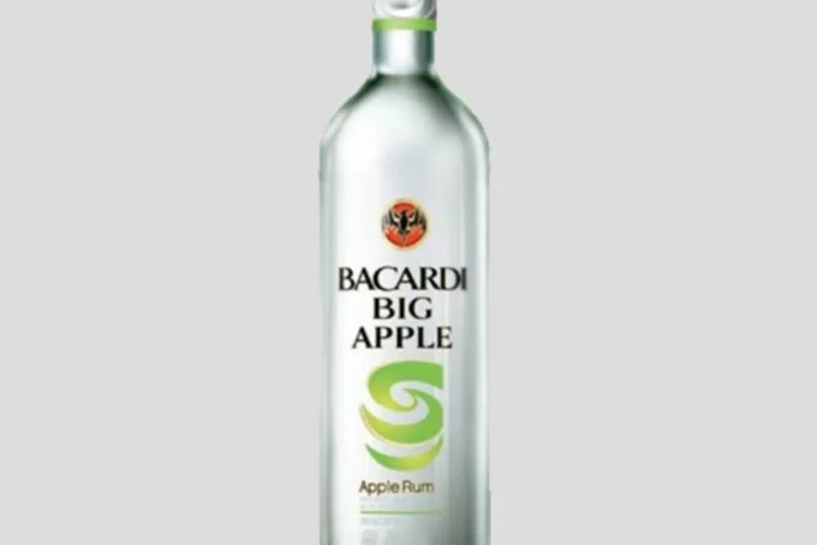 
	Bacardi Big Apple: op&ccedil;&otilde;es dispon&iacute;veis para a montagem do evento fict&iacute;cio incluem DJ&acute;s, barman, entre outros
 (Divulgação)
