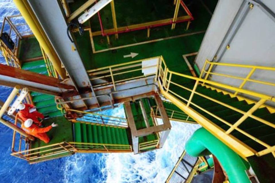 Petrobras minimiza vazamento de petróleo na Bacia de Campos