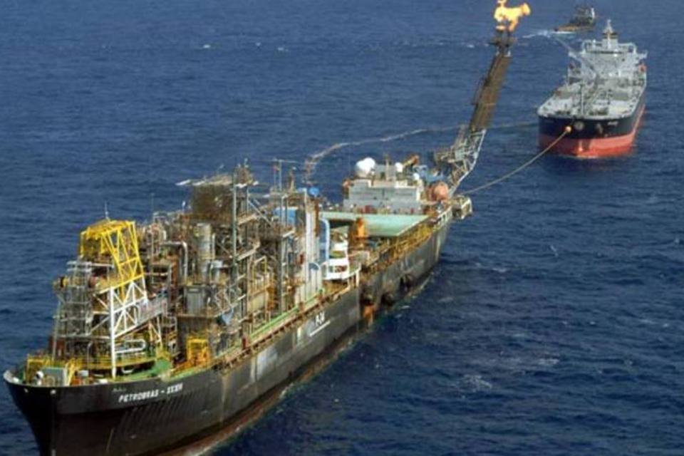 Petrobras encontra helicóptero que desapareceu na Bacia de Campos