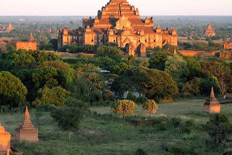 
	Bagan: uma turista espanhola sofreu ferimentos leves ao cair enquanto visitava o lugar
 (Wikimedia Commons)