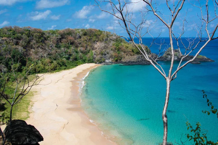 Baía do Sancho: Praia mais famosa do arquipélago de Fernando de Noronha (Wikimedia Commons/Wikimedia Commons)