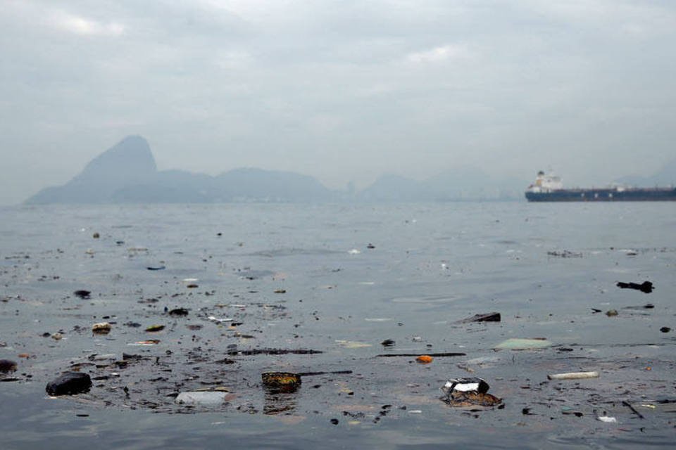 Basta 3 colheres de água do Rio de Janeiro para ficar doente