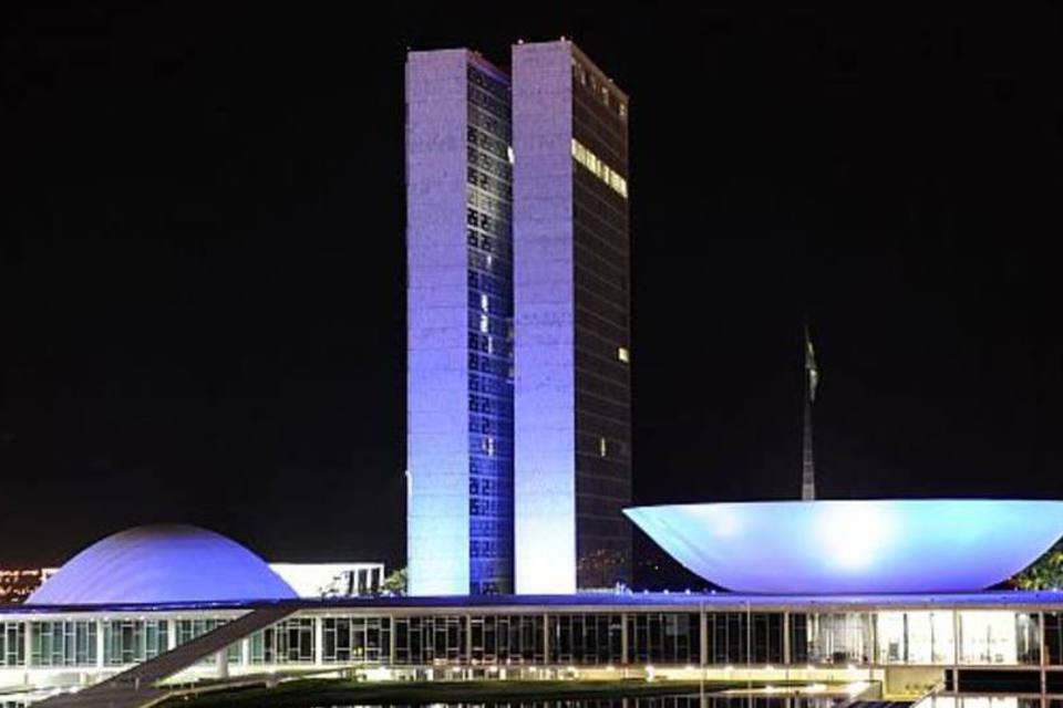 Bancada do Rio tenta adiar sessão que analisará veto