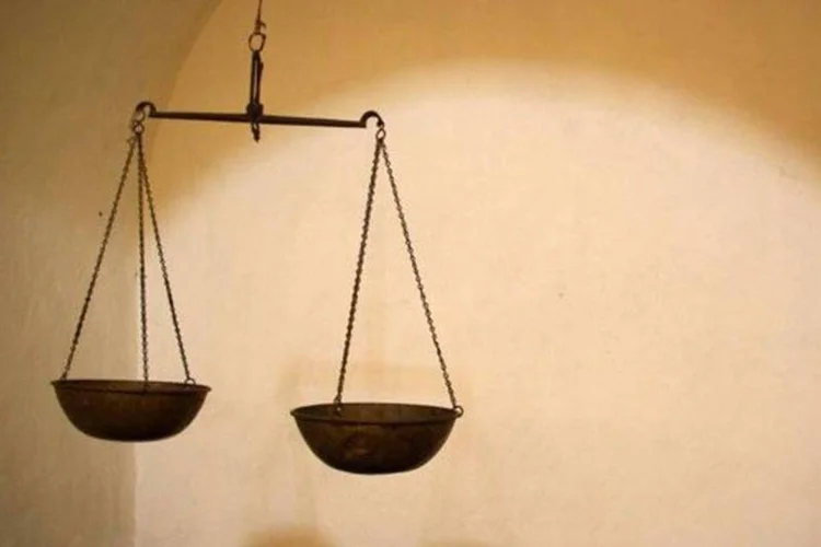 
	Balan&ccedil;a: entre os gerentes, apenas 63% das &aacute;reas de atua&ccedil;&atilde;o consideram plano de sa&uacute;de, odontol&oacute;gico e seguro de vida o benef&iacute;cio mais importante
 (Procsilas/Creative Commons)