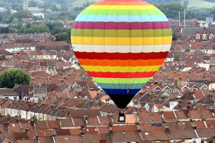 Balão no céu de Bristol, na Inglaterra (Matt Cardy/Getty Images)