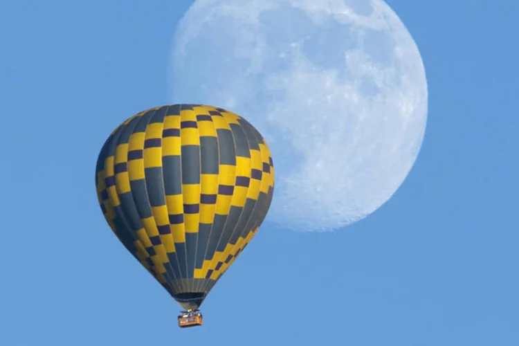 
	Bal&atilde;o no c&eacute;u dos EUA: &quot;os investigadores est&atilde;o determinando o n&uacute;mero e a identidade das v&iacute;timas&quot;, dizem autoridades
 (REUTERS/Mike Blake)