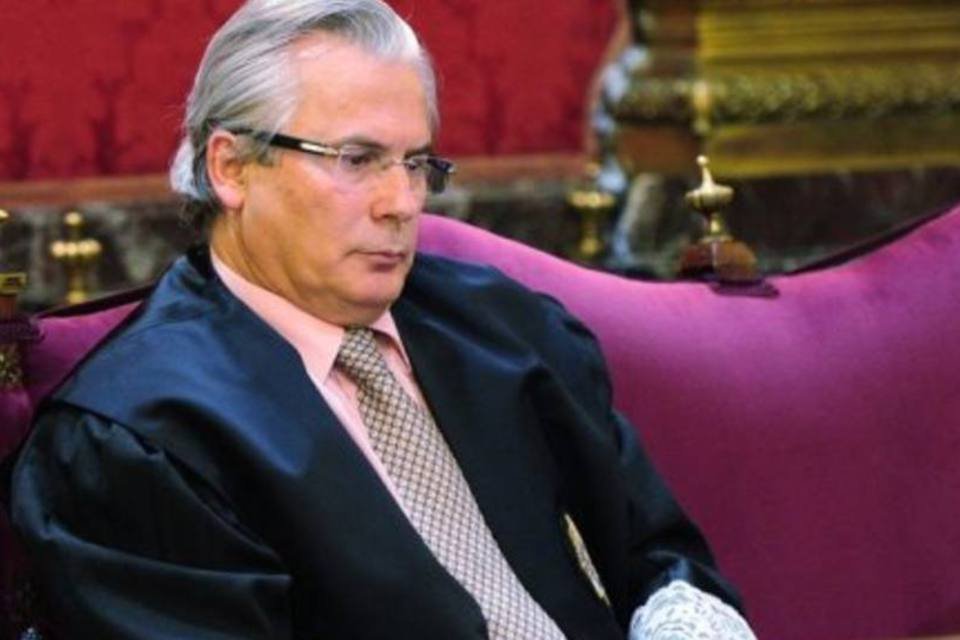 Justiça espanhola arquiva caso de corrupção contra Garzón
