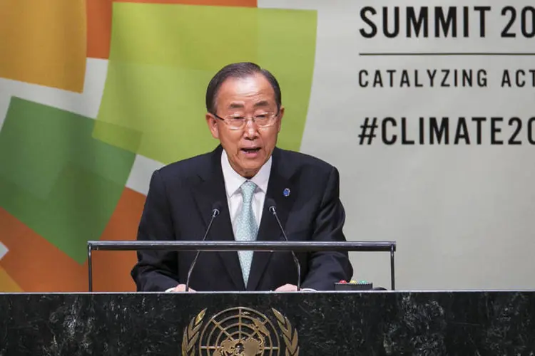 Secretário-geral da ONU, Ban Ki-moon, fala durante cúpula do clima em Nova York na terça-feira (Lucas Jackson/Reuters)