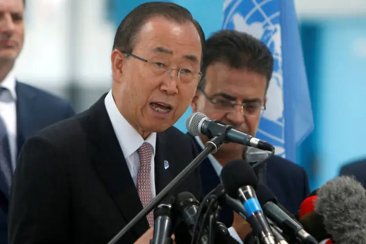 
	Ban Ki-moon: Ban considera que este bloqueio &quot;asfixia seus habitantes, destr&oacute;i a economia e impede a reconstru&ccedil;&atilde;o&quot; desta estreita faixa costeira
 (Suhaib Salem / Reuters)