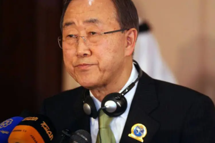 
	O secret&aacute;rio-geral da ONU, Ban Ki-moon: Ban reafirmou que a utiliza&ccedil;&atilde;o de armas qu&iacute;micas por um ou outro campo na S&iacute;ria seria um crime monstruoso e um crime contra a Humanidade, em qualquer circunst&acirc;ncia.
 (AFP/ Str)