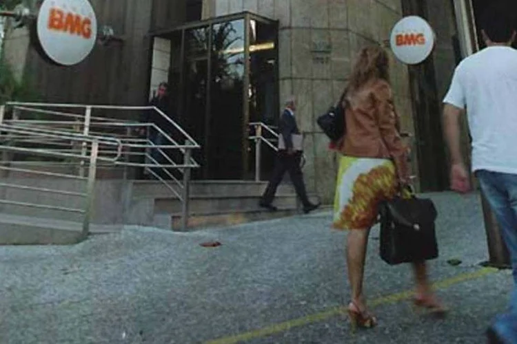 BMG: banco vai se lançar em alternativa que é vista como "concorrente" ao cartão de crédito tradicional (.)