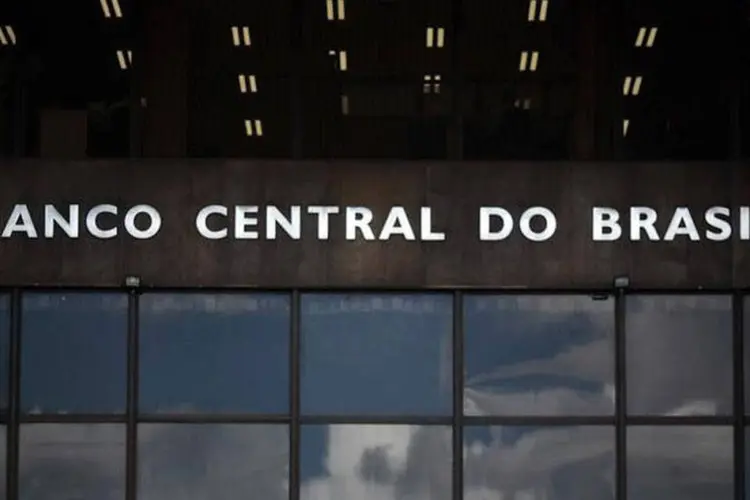 
	Banco Central: &quot;Reserva grande &eacute; como a for&ccedil;a. Voc&ecirc; tem que mostrar for&ccedil;a para n&atilde;o ter que usar. Quando usa, &eacute; um desastre&quot;
 (REUTERS/Ueslei Marcelino)