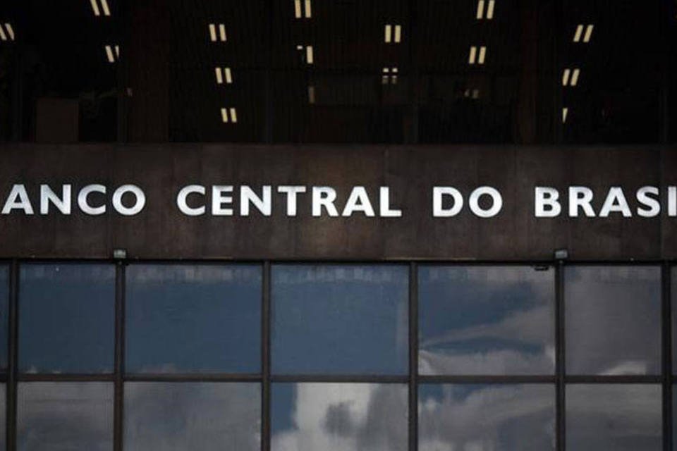 BC reduz projeção de aumento da gasolina e energia elétrica