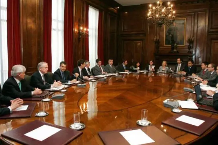 Reunião do Banco Central de Chile: medidas foram anunciadas na segunda à noite (Banco Central de Chile)