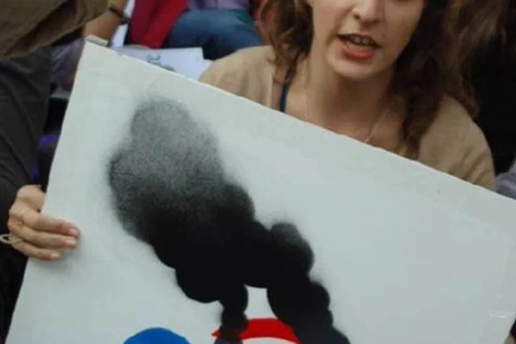 Entre 2005 e 2010, grandes bancos do  mundo emprestaram mais de  225 bilhões de dólares para empresas que fazem uso intenso de carvão (Reprodução/ BANKROLLING CLIMATE CHANGE)