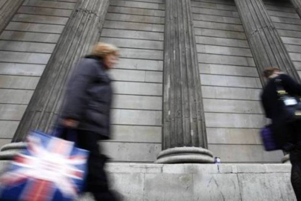 BC britânico eleva inflação e vê crescimento fraco