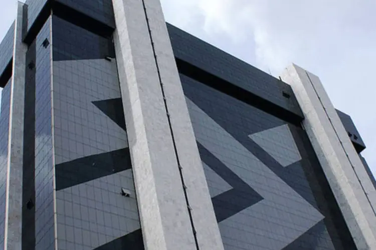 
	Sede do Banco do Brasil, em Bras&iacute;lia: a institui&ccedil;&atilde;o e os Correios estudam a possibilidade de tornar o Banco Postal em uma institui&ccedil;&atilde;o financeira&nbsp;
 (Ben Tavener/Creative Commons)