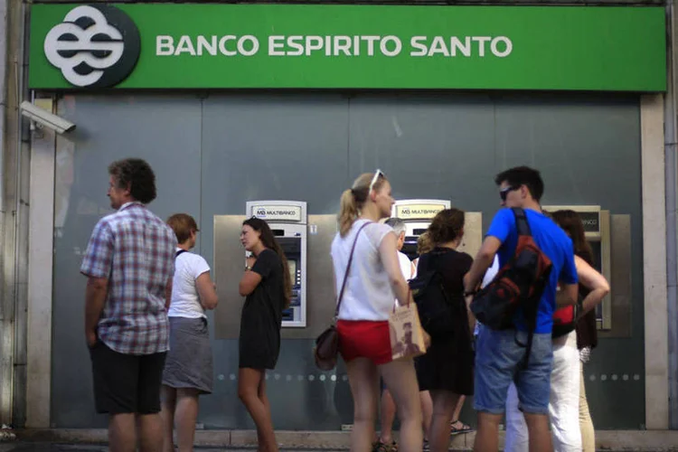 
	Banco Esp&iacute;rito Santo: opera&ccedil;&atilde;o havia sido encerrada e 11 funcion&aacute;rios devem perder seus empregos
 (Rafael Marchante/Reuters)