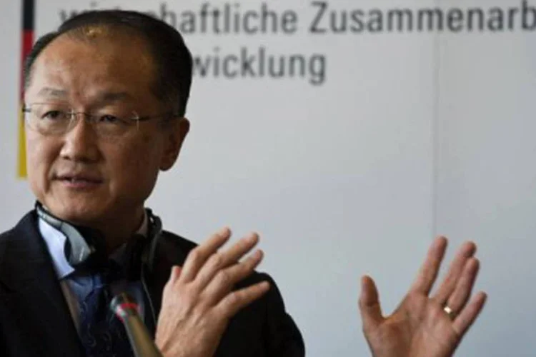 
	Kim sustentou ainda que nos &uacute;ltimos meses a economia mundial deu algumas demonstra&ccedil;&otilde;es de recupera&ccedil;&atilde;o, embora a crise n&atilde;o tenha acabado
 (John Macdougall/AFP)
