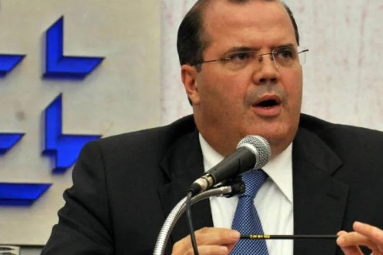 Presidente do Banco Central (BC), Alexandre Tombini: o comitê, formado pelos diretores e pelo presidente do BC, é responsável por definir a taxa Selic (Valter Campanato/ABr)