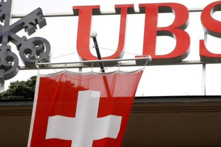 
	Banco su&iacute;&ccedil;o UBS: reorganiza&ccedil;&atilde;o levar&aacute; ao encerramento de grande parte das opera&ccedil;&otilde;es de renda fixa do banco su&iacute;&ccedil;o
 (Arnd Wiegmann/Reuters)