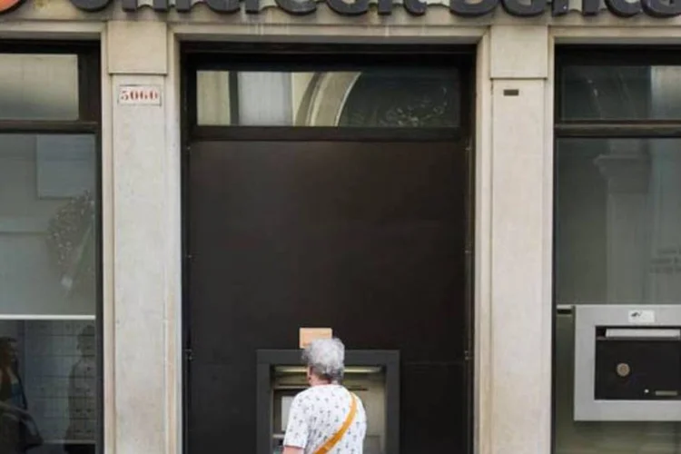 Segundo a agência AP, está em análise a possível compra na noite de hoje de títulos do governo italiano (Getty Images)