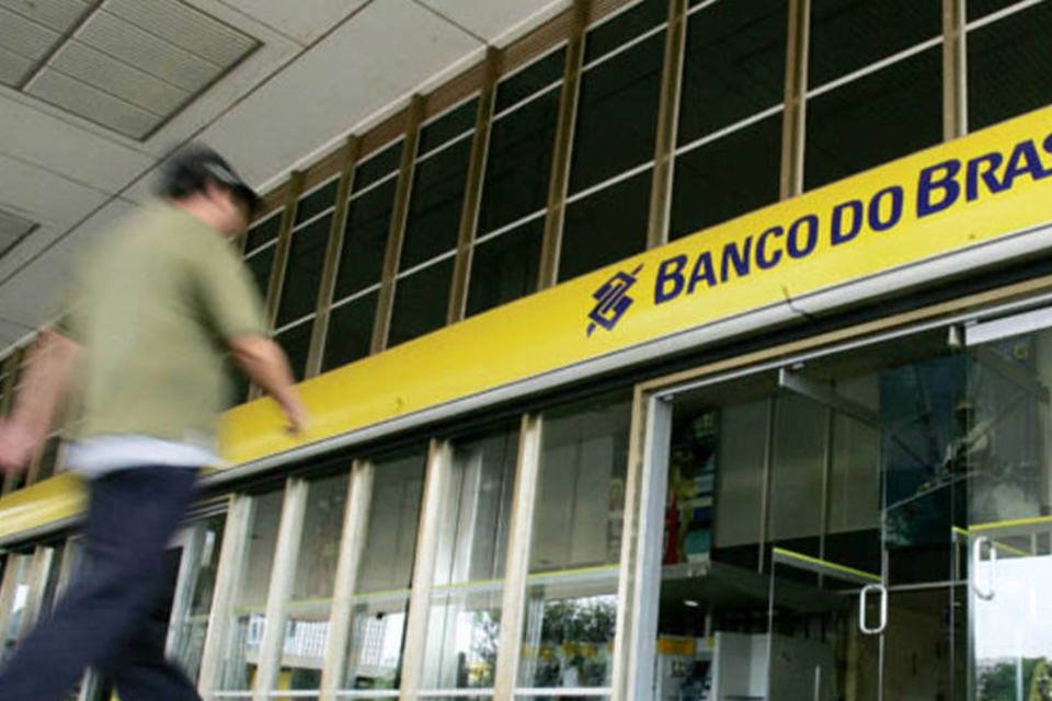 Lucro do Banco do Brasil cai 24% no 4º trimestre
