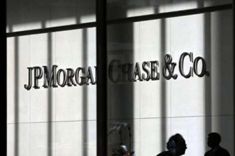 
	Sede do JPMorgan, em Nova York: banco pagar&aacute; 920 milh&otilde;es de d&oacute;lares &agrave; SEC e outras ag&ecirc;ncias para resolver caso &quot;London Whale&quot;&nbsp;
 (©afp.com / Spencer Platt)