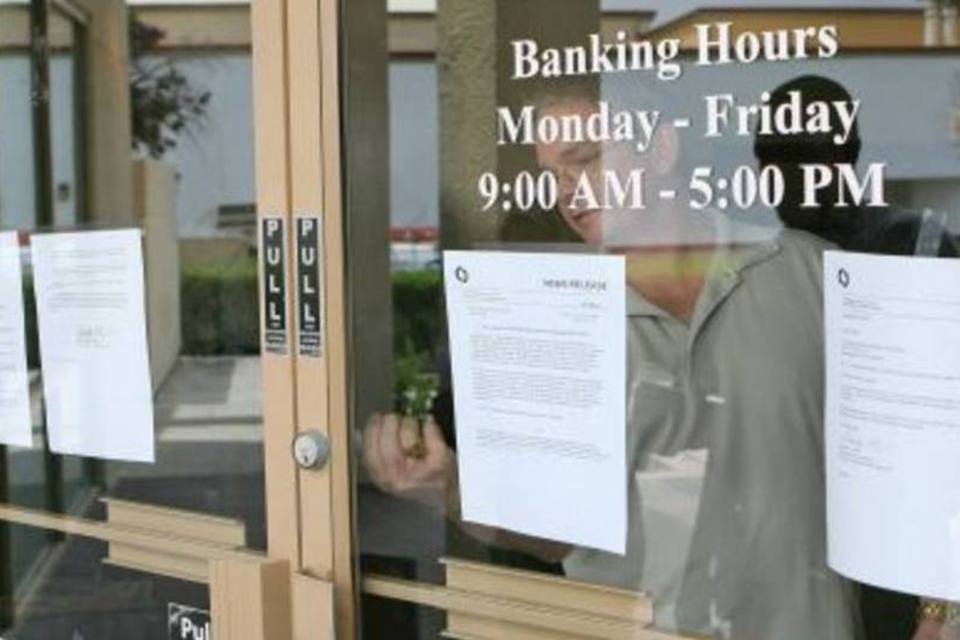 Vagas escassas de caixa afetam entrada de mulheres em bancos dos EUA