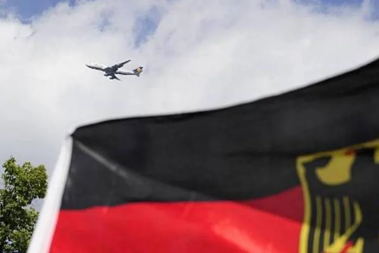 
	Alemanha: &iacute;ndice DAX foi o &uacute;nico grande mercado europeu a fechar em alta nesta segunda-feira
 (Robert Michael/AFP)