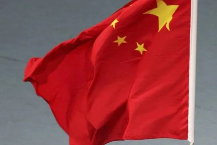 
	China: outras 16 pessoas que trabalhavam no local conseguiram escapar
 (China Photos/Getty Images)