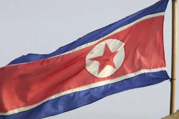 
	Bandeira da Coreia do Norte:&nbsp;A amea&ccedil;a acontece ap&oacute;s os EUA terem enviado &agrave; Coreia do Sul duas unidades de bombardeiros B-2 Spirit
 (Cancan Chu/Getty Images)