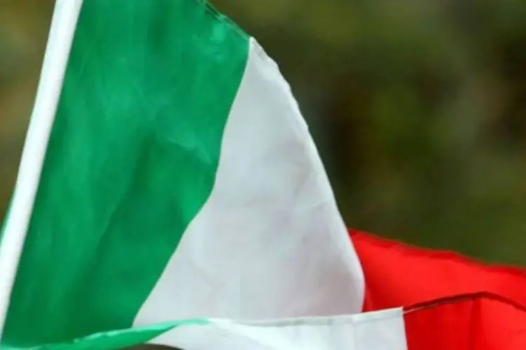 
	Bandeira da It&aacute;lia: o mandato do atual presidente, Giorgio Napolitano, termina em 15 de maio.
 (Mario Tama/Getty Images)
