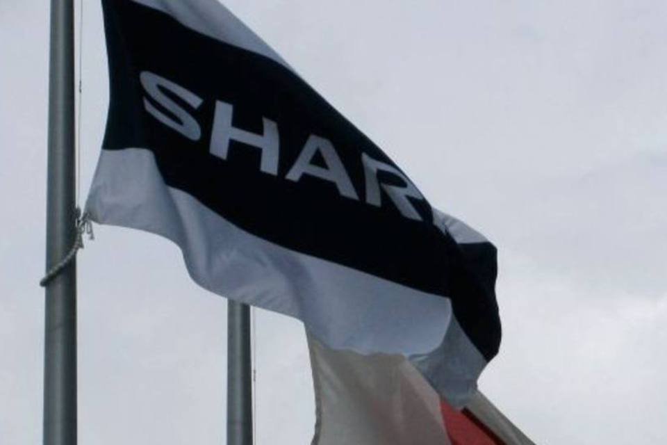Sharp aumenta cortes salariais pra economizar US$179 milhões